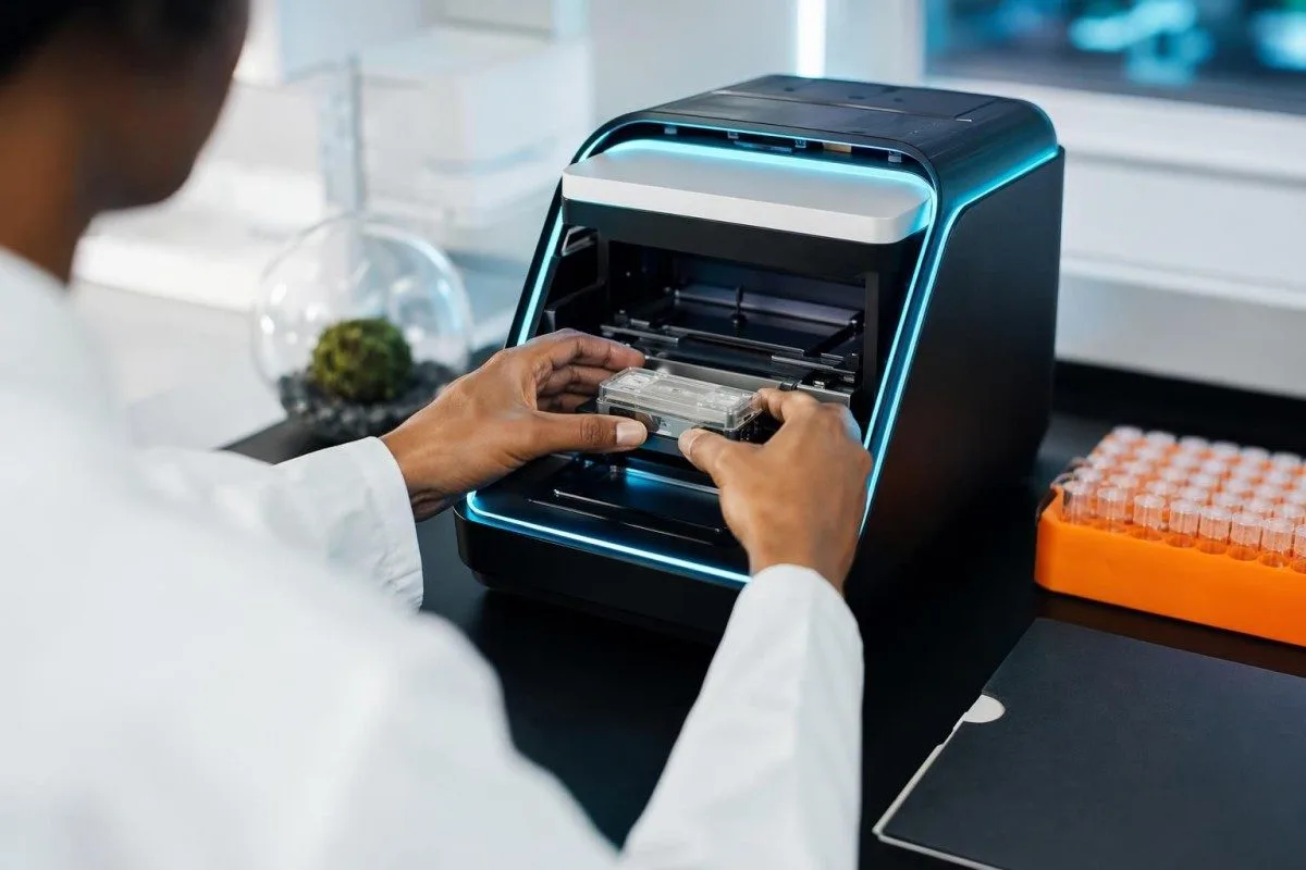 លំហូរការងារតេស្តរាវ (liquid biopsy) សម្រាប់ការរកឃើញមហារីកដំណាក់កាលដំបូងច្រើនប្រភេទ ដោយមានការព្យាករណ៍ប្រភពជាលិកា